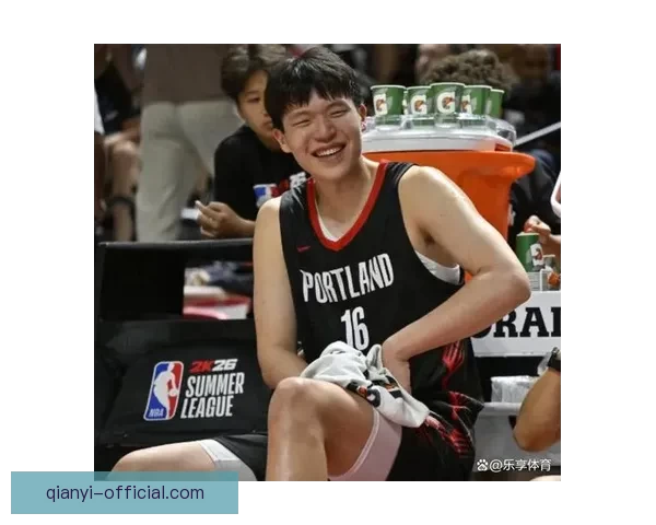 开拓者正式召回杨瀚森担纲球队核心展开新赛季征程 开拓者正式召回杨瀚森担纲球队核心展开新赛季征程